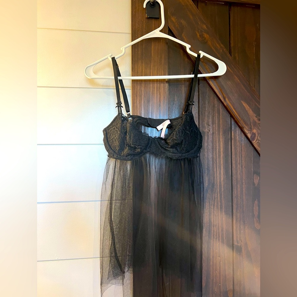 Victoria Secret babydoll -NEW w/o tags size medium
